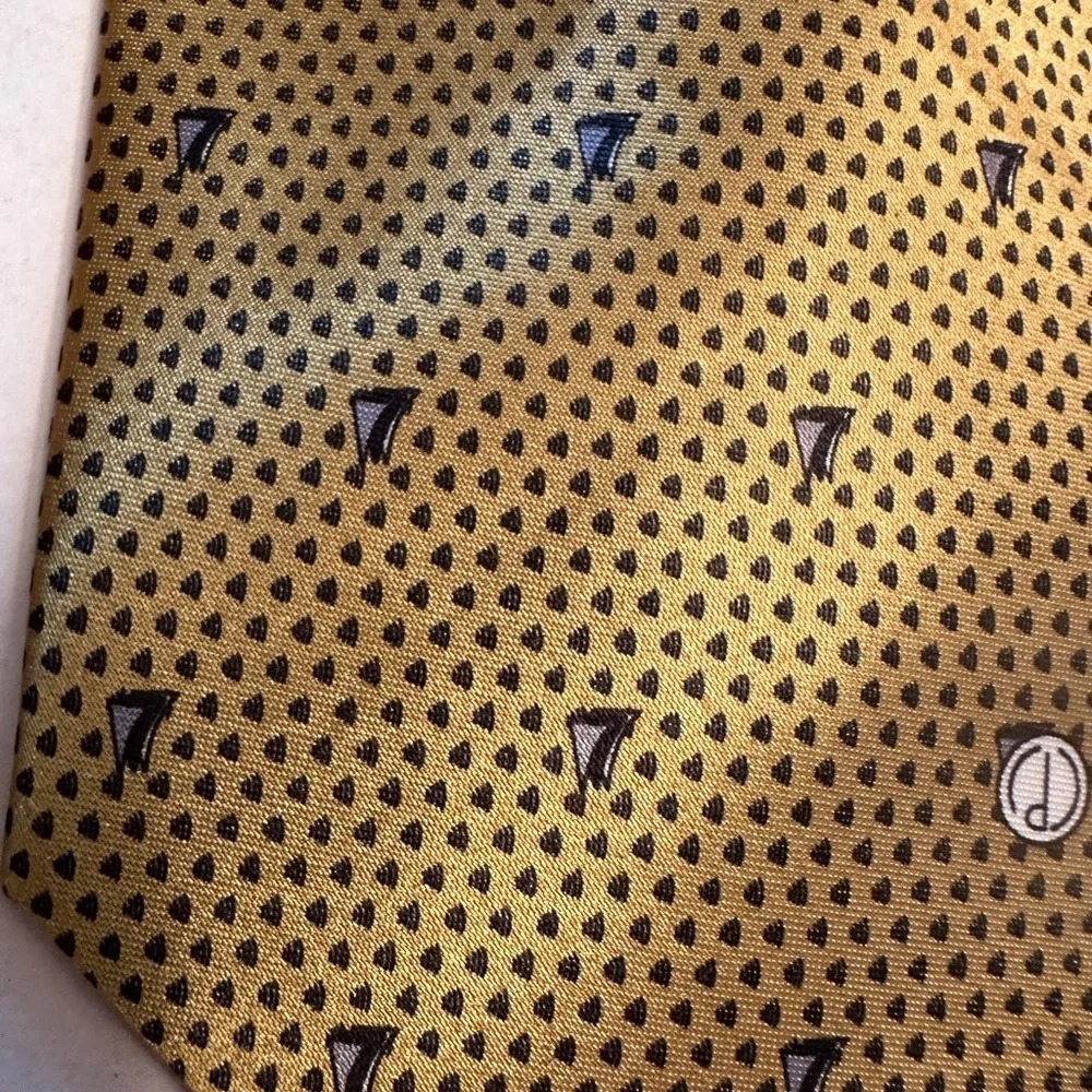DUNHILL Men's 100% Silk Classic Necktie ENGLAND‎ Designer Gold Black Sailboats